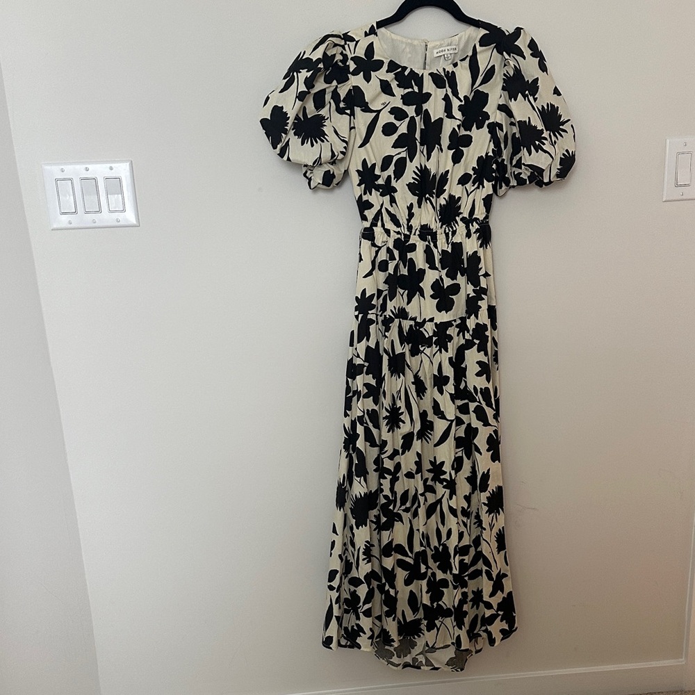 Moon River Black and Cream Floral Maxi Dress